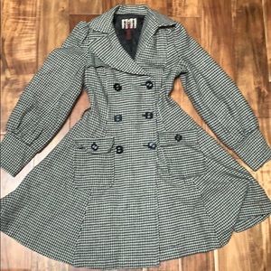Forever 21 houndstooth coat sz S